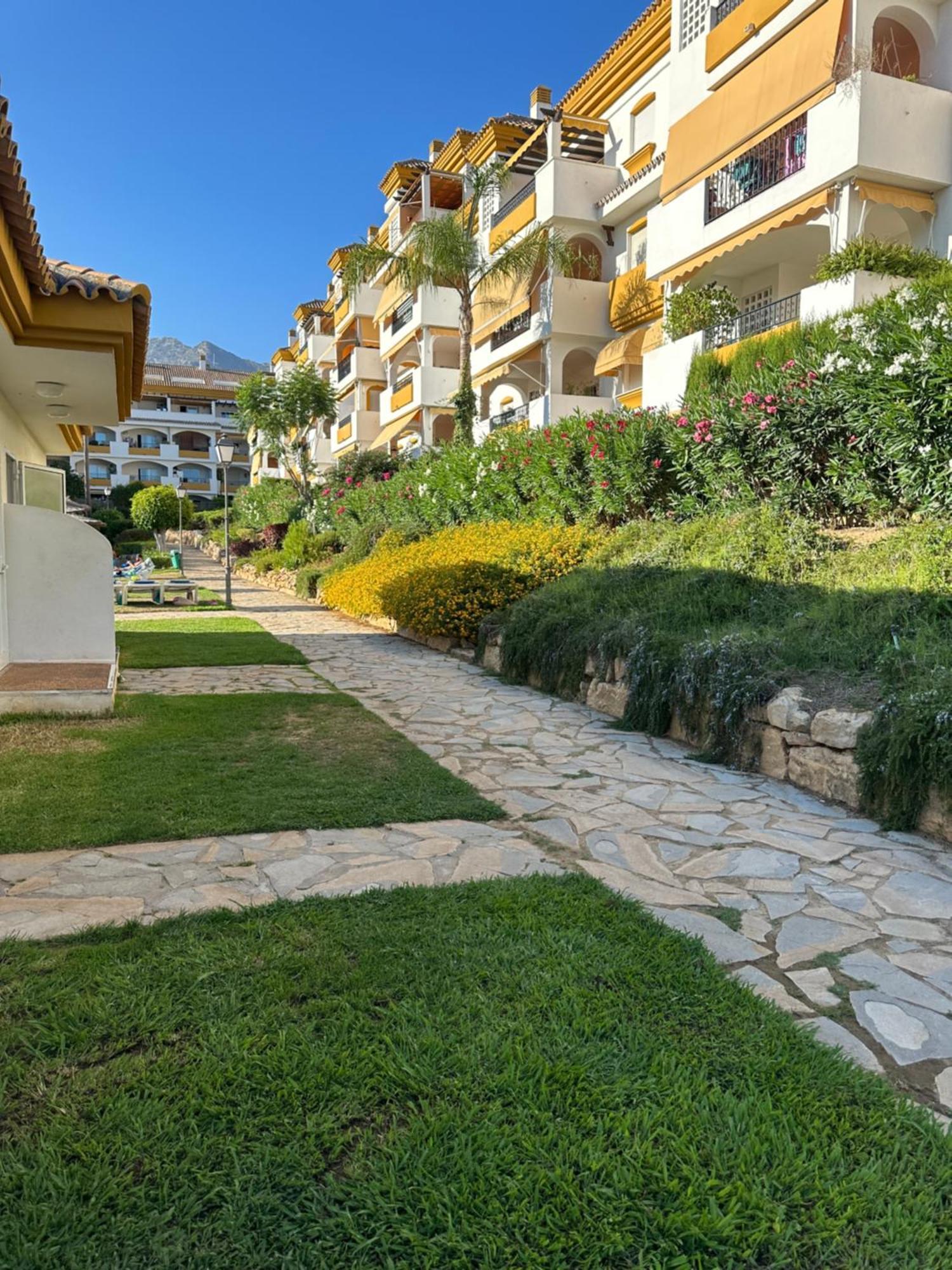 Pinos De Nagueles Apartament Marbella